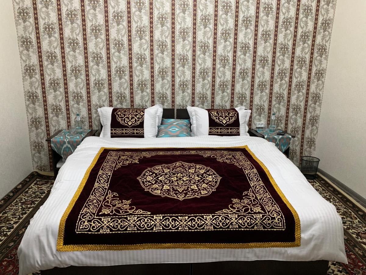 Old Safari Golden Location Guest House بخارى المظهر الخارجي الصورة