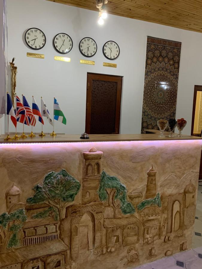 Old Safari Golden Location Guest House بخارى المظهر الخارجي الصورة