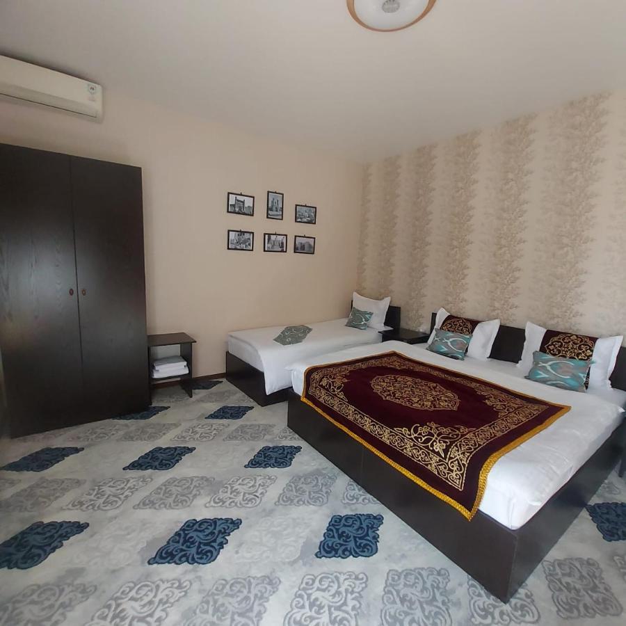 Old Safari Golden Location Guest House بخارى المظهر الخارجي الصورة