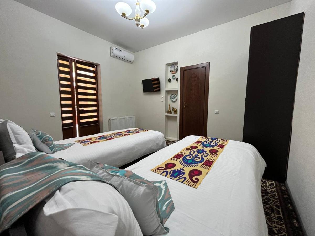 Old Safari Golden Location Guest House بخارى المظهر الخارجي الصورة