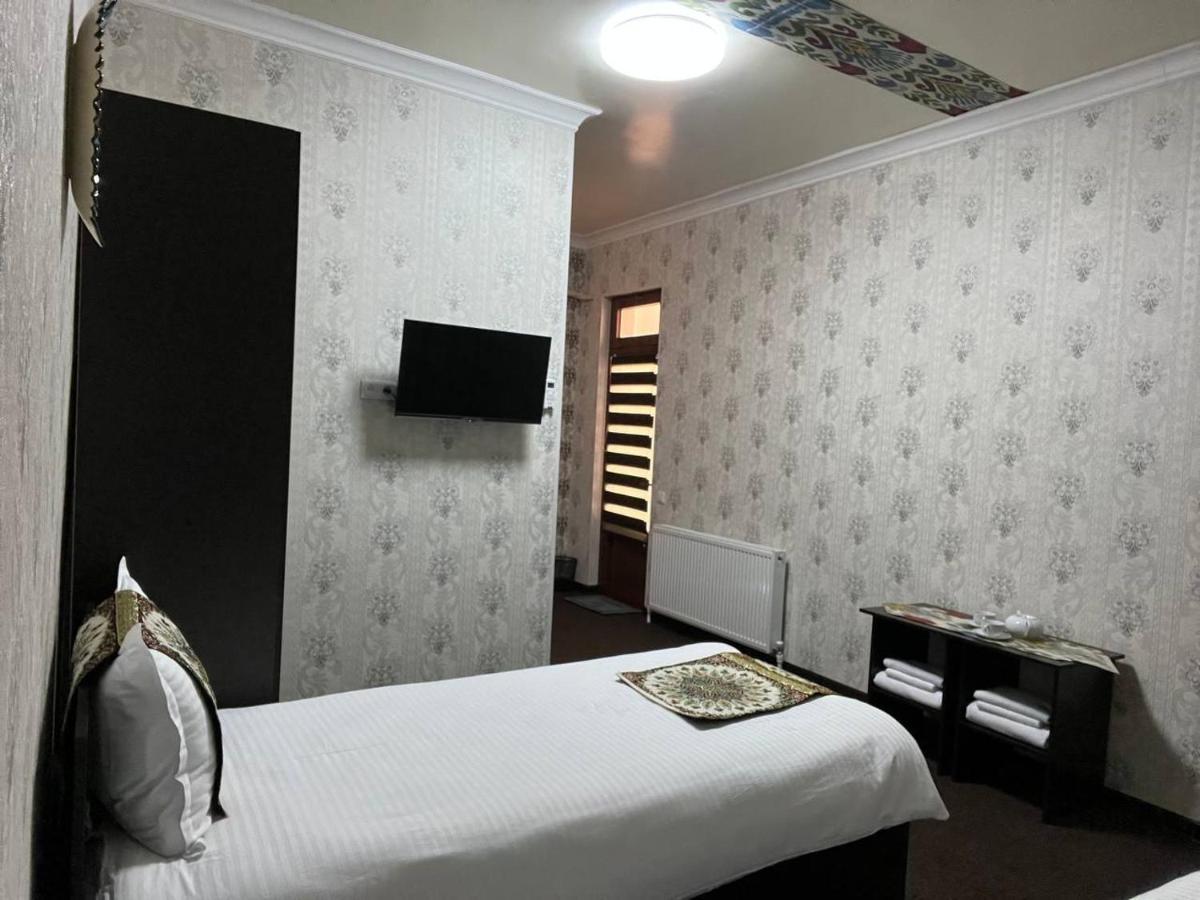 Old Safari Golden Location Guest House بخارى المظهر الخارجي الصورة