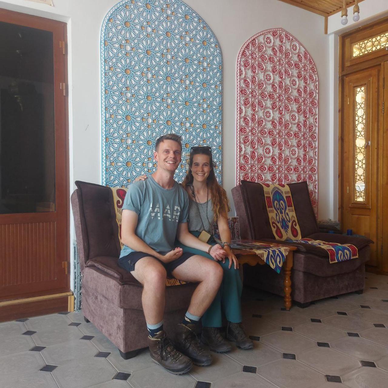 Old Safari Golden Location Guest House بخارى المظهر الخارجي الصورة